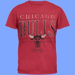 Chicago Bulls - Distressed Windy City Logo T-Shirt